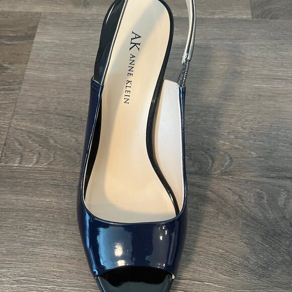 Anne Klein Akebony Navy/Grey- Ebony- Size 7.5 Heels - Picture 7 of 9
